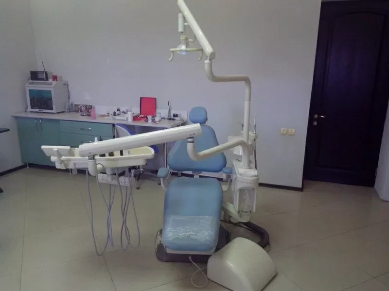 Продам стоматологическую установку с креслом. 2